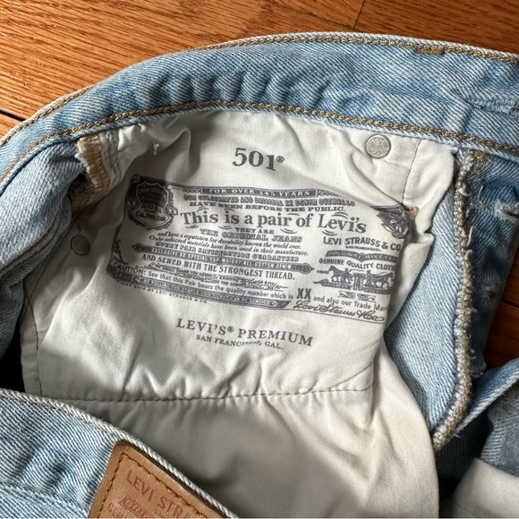 LEVIS SHORTS - Picture 5 of 5